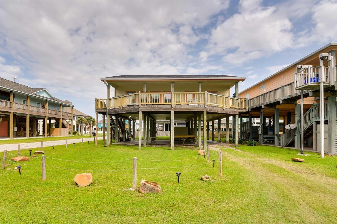 Crystal Beach Home With Furnished Deck Walk To Sand Exterior foto